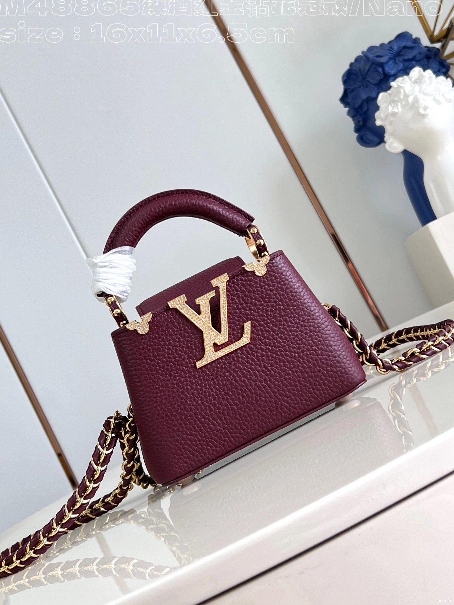 VUITTON LOUIS CAPUCINES nano-16*11*6.5CM 0511